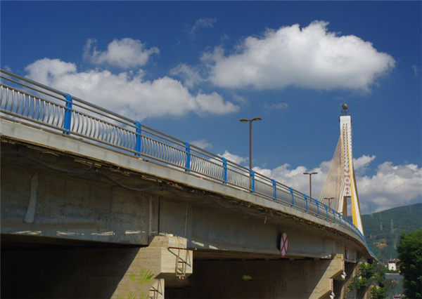 益阳304不锈钢桥梁护栏：安全、耐用与美观的完美结合